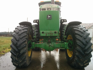 Illustration for article titled 1990(?) John Deere 4255: The Oppositelock Review